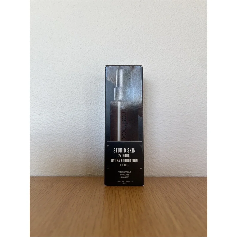 Smashbox Studio Skin Hydrating Foundation ~ 4.5 Very Deep ~ 1 oz Full Size ~NEW!